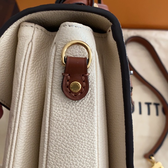 Louis Vuitton Empreinte Pouchette Métis MM Cream - Picture 13 of 17